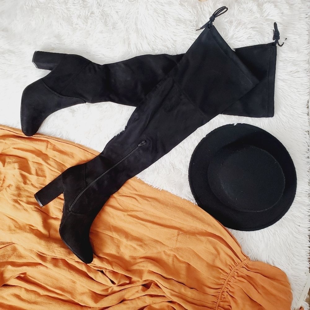 BLACK OVER THE KNEE BOOTS